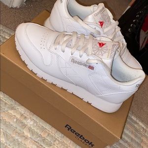 Women’s Reebok Classic sneakers